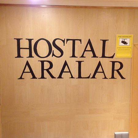 Hostal Aralar Pamplona Kültér fotó